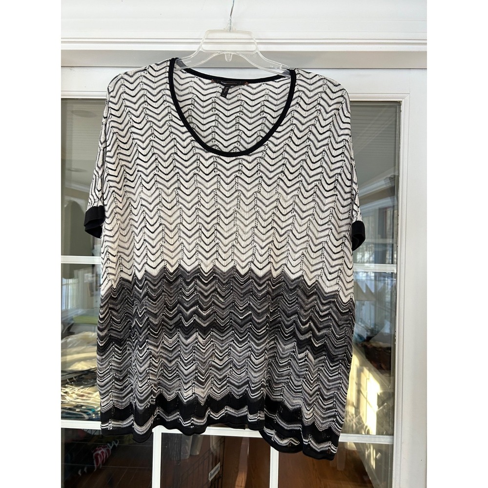BCBG Max Azria Black & White Silk Blend Chevron Poncho Knit Sweater Top One Size
